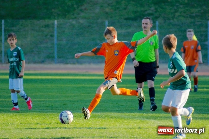 Zdjęcie w galerii na portalu naszraciborz.pl: Łatwa wygrana młodzików Unii. Pasmo remisów przerwane wiadomości z regionu