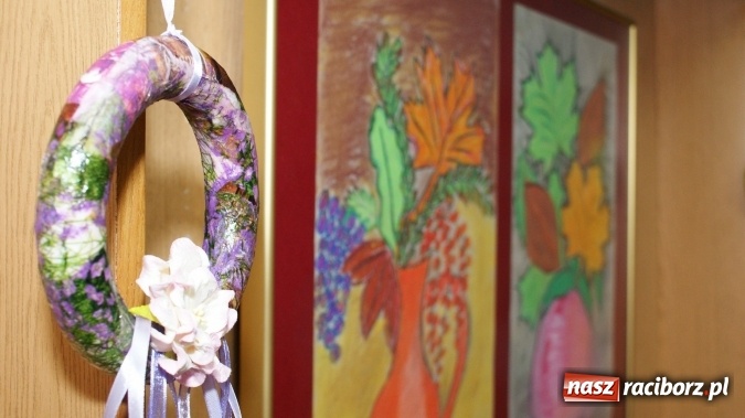 Zdjęcie w galerii na portalu naszraciborz.pl: 100 lat! dla PERSONY w bibliotece wiadomości z regionu