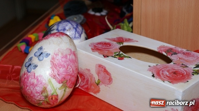 Zdjęcie w galerii na portalu naszraciborz.pl: 100 lat! dla PERSONY w bibliotece wiadomości z regionu