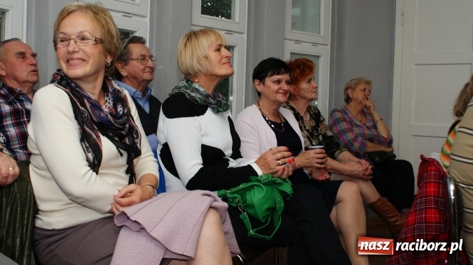 Zdjęcie w galerii na portalu naszraciborz.pl: 100 lat! dla PERSONY w bibliotece wiadomości z regionu