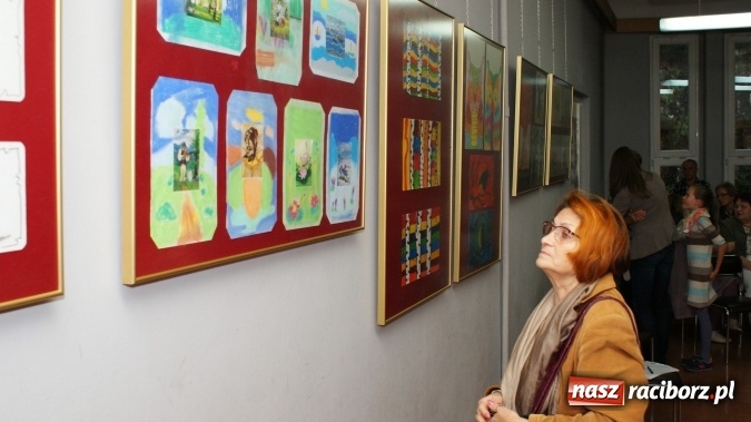 Zdjęcie w galerii na portalu naszraciborz.pl: 100 lat! dla PERSONY w bibliotece wiadomości z regionu