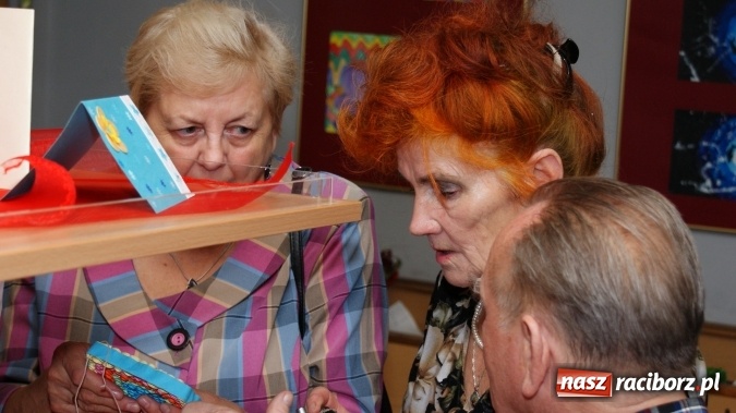 Zdjęcie w galerii na portalu naszraciborz.pl: 100 lat! dla PERSONY w bibliotece wiadomości z regionu