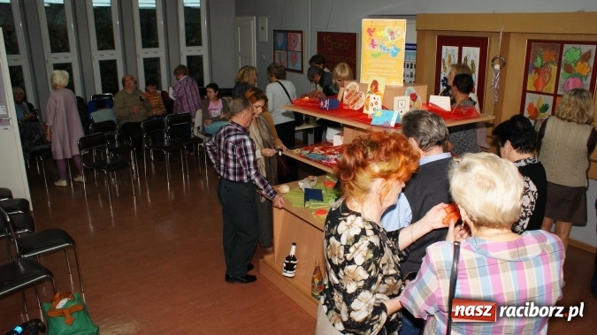 Zdjęcie w galerii na portalu naszraciborz.pl: 100 lat! dla PERSONY w bibliotece wiadomości z regionu