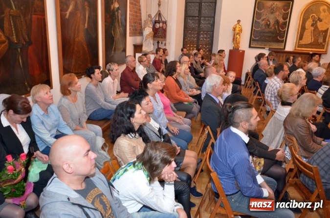 Zdjęcie w galerii na portalu naszraciborz.pl: 6na6='80+'90 - koncert w raciborskim Muzeum wiadomości z regionu