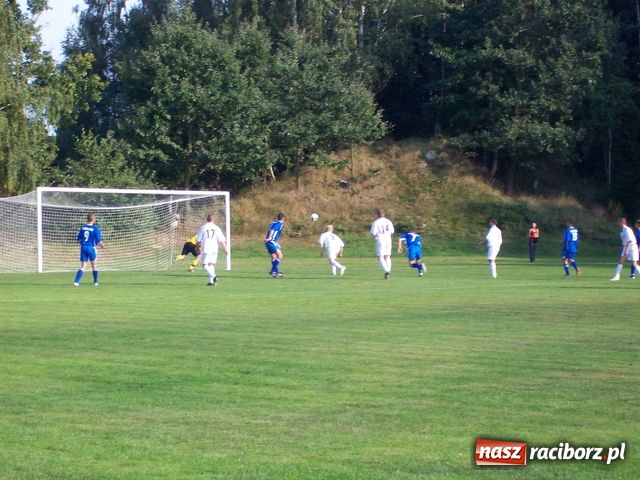 Zdjęcie w galerii na portalu naszraciborz.pl: Zawada - Krzanowice: Niewykorzystane sytuacje się mszczą wiadomości z regionu