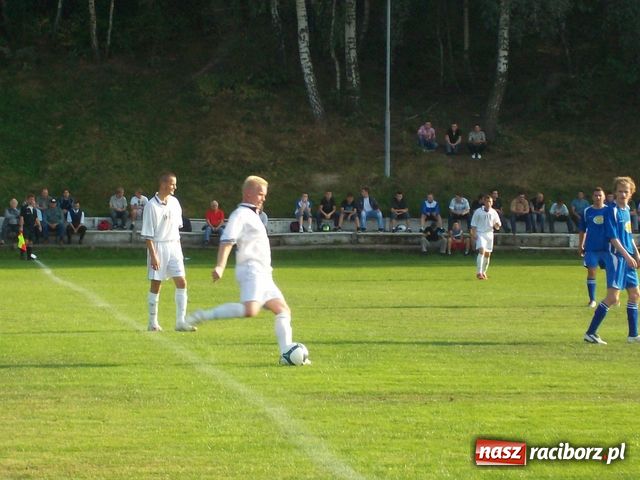 Zdjęcie w galerii na portalu naszraciborz.pl: Zawada - Krzanowice: Niewykorzystane sytuacje się mszczą wiadomości z regionu