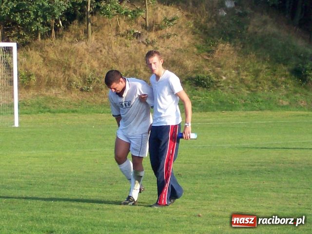 Zdjęcie w galerii na portalu naszraciborz.pl: Zawada - Krzanowice: Niewykorzystane sytuacje się mszczą wiadomości z regionu