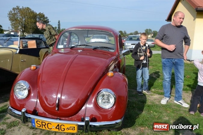 Zdjęcie w galerii na portalu naszraciborz.pl: Oldtimery z całego regionu zjechały dziś do Zabełkowa wiadomości z regionu