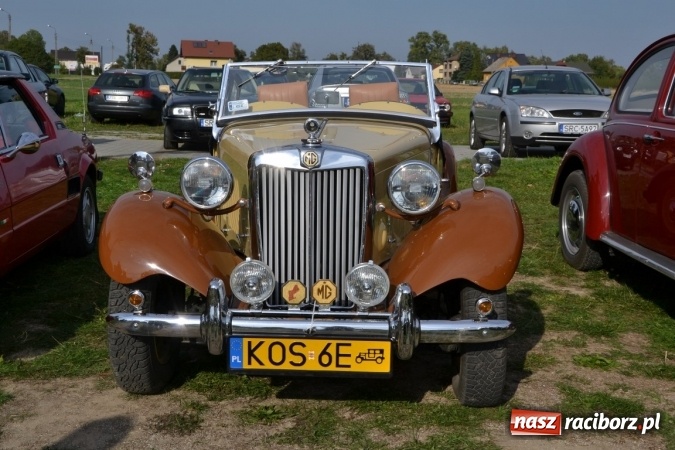 Zdjęcie w galerii na portalu naszraciborz.pl: Oldtimery z całego regionu zjechały dziś do Zabełkowa wiadomości z regionu