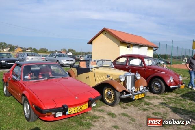 Zdjęcie w galerii na portalu naszraciborz.pl: Oldtimery z całego regionu zjechały dziś do Zabełkowa wiadomości z regionu