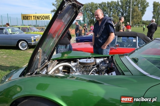 Zdjęcie w galerii na portalu naszraciborz.pl: Oldtimery z całego regionu zjechały dziś do Zabełkowa wiadomości z regionu