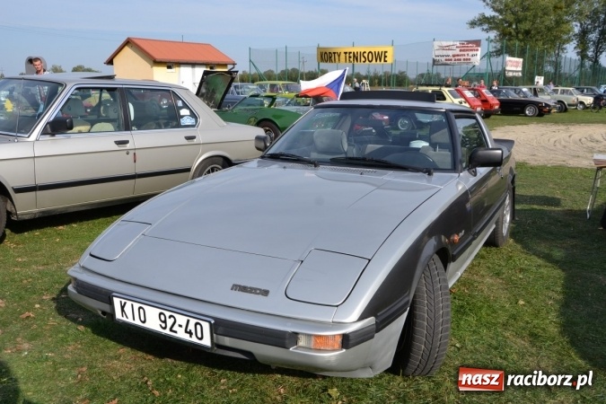 Zdjęcie w galerii na portalu naszraciborz.pl: Oldtimery z całego regionu zjechały dziś do Zabełkowa wiadomości z regionu