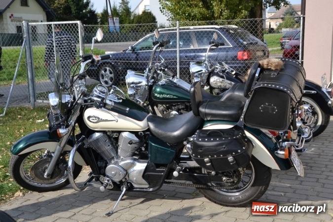 Zdjęcie w galerii na portalu naszraciborz.pl: Oldtimery z całego regionu zjechały dziś do Zabełkowa wiadomości z regionu