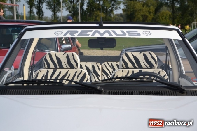 Zdjęcie w galerii na portalu naszraciborz.pl: Oldtimery z całego regionu zjechały dziś do Zabełkowa wiadomości z regionu