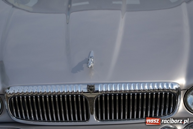 Zdjęcie w galerii na portalu naszraciborz.pl: Oldtimery z całego regionu zjechały dziś do Zabełkowa wiadomości z regionu