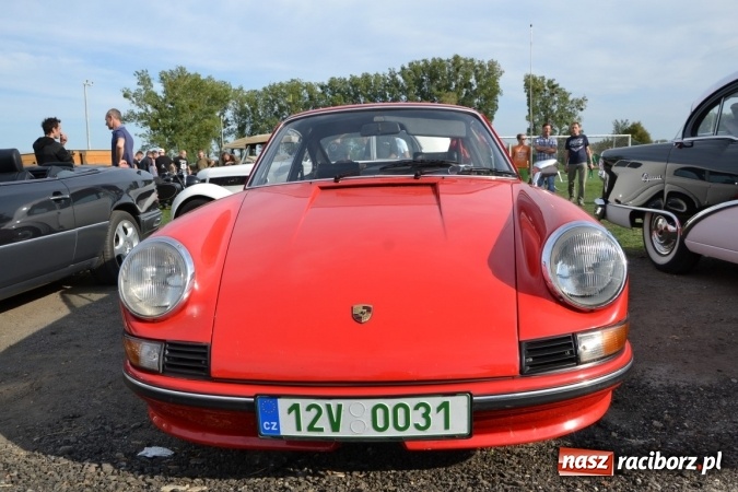 Zdjęcie w galerii na portalu naszraciborz.pl: Oldtimery z całego regionu zjechały dziś do Zabełkowa wiadomości z regionu