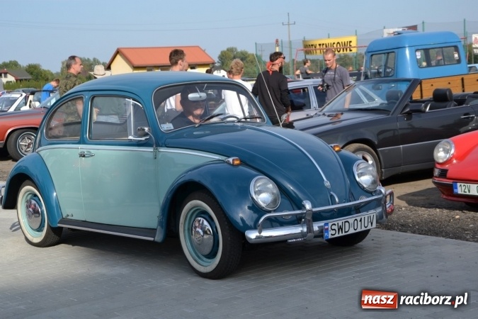 Zdjęcie w galerii na portalu naszraciborz.pl: Oldtimery z całego regionu zjechały dziś do Zabełkowa wiadomości z regionu