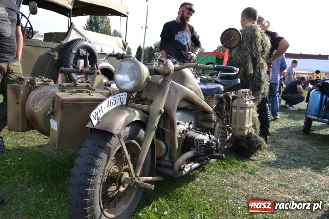 Zdjęcie w galerii na portalu naszraciborz.pl: Oldtimery z całego regionu zjechały dziś do Zabełkowa wiadomości z regionu