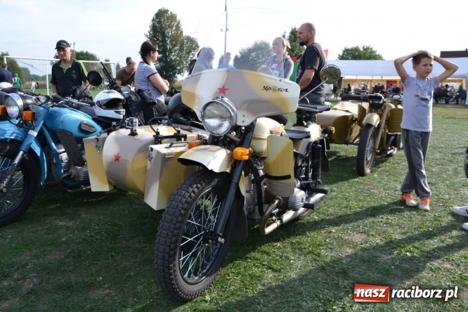 Zdjęcie w galerii na portalu naszraciborz.pl: Oldtimery z całego regionu zjechały dziś do Zabełkowa wiadomości z regionu