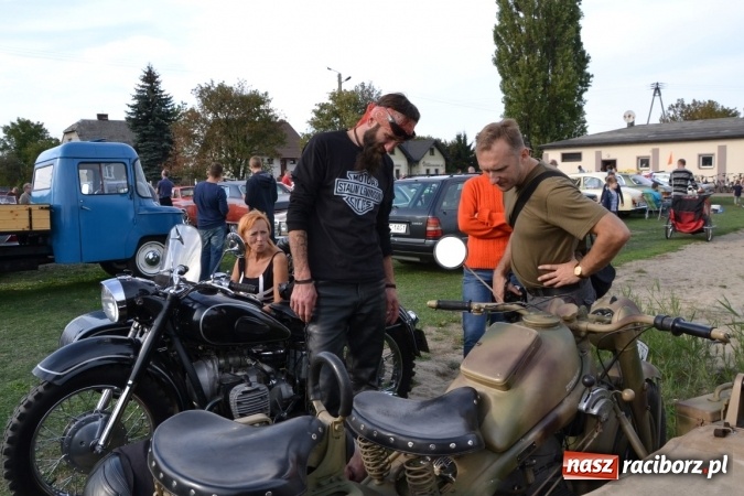 Zdjęcie w galerii na portalu naszraciborz.pl: Oldtimery z całego regionu zjechały dziś do Zabełkowa wiadomości z regionu