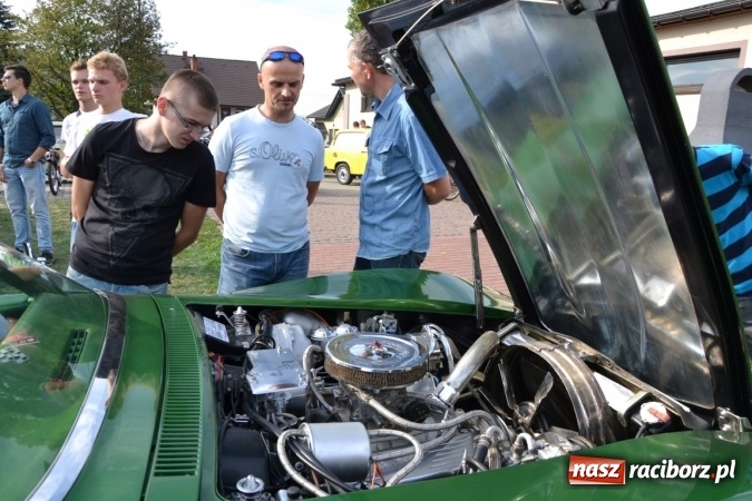 Zdjęcie w galerii na portalu naszraciborz.pl: Oldtimery z całego regionu zjechały dziś do Zabełkowa wiadomości z regionu