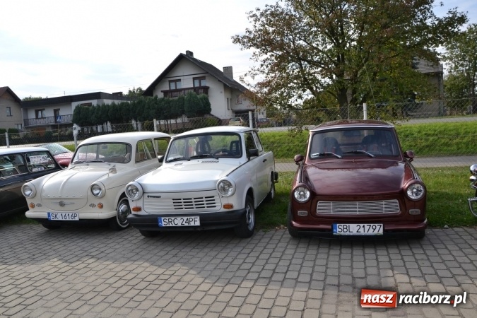 Zdjęcie w galerii na portalu naszraciborz.pl: Oldtimery z całego regionu zjechały dziś do Zabełkowa wiadomości z regionu