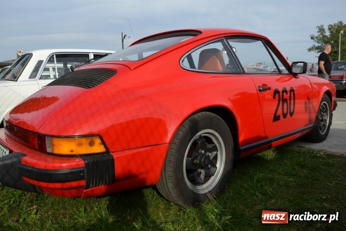 Zdjęcie w galerii na portalu naszraciborz.pl: Oldtimery z całego regionu zjechały dziś do Zabełkowa wiadomości z regionu