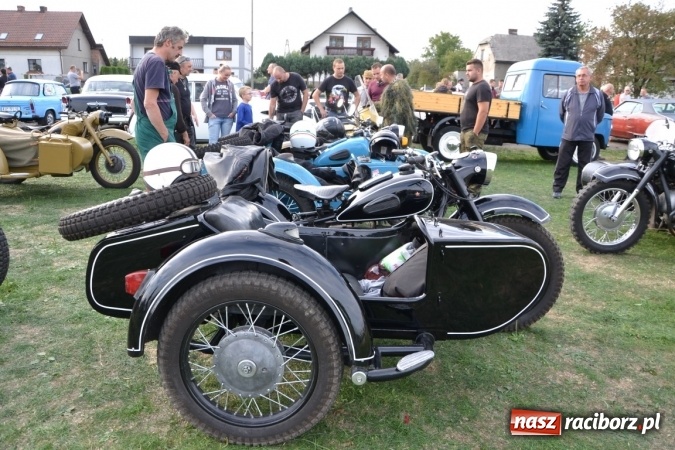 Zdjęcie w galerii na portalu naszraciborz.pl: Oldtimery z całego regionu zjechały dziś do Zabełkowa wiadomości z regionu