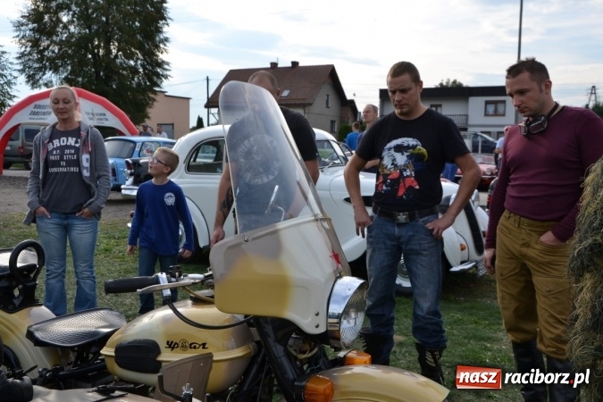 Zdjęcie w galerii na portalu naszraciborz.pl: Oldtimery z całego regionu zjechały dziś do Zabełkowa wiadomości z regionu