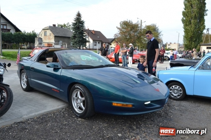 Zdjęcie w galerii na portalu naszraciborz.pl: Oldtimery z całego regionu zjechały dziś do Zabełkowa wiadomości z regionu
