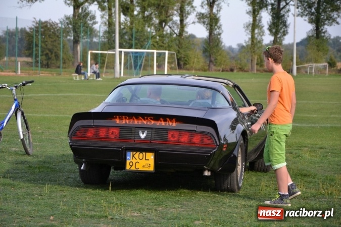 Zdjęcie w galerii na portalu naszraciborz.pl: Oldtimery z całego regionu zjechały dziś do Zabełkowa wiadomości z regionu