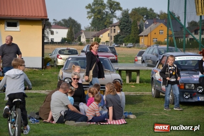 Zdjęcie w galerii na portalu naszraciborz.pl: Oldtimery z całego regionu zjechały dziś do Zabełkowa wiadomości z regionu