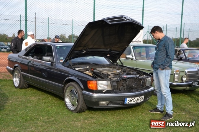 Zdjęcie w galerii na portalu naszraciborz.pl: Oldtimery z całego regionu zjechały dziś do Zabełkowa wiadomości z regionu