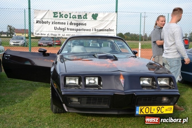 Zdjęcie w galerii na portalu naszraciborz.pl: Oldtimery z całego regionu zjechały dziś do Zabełkowa wiadomości z regionu