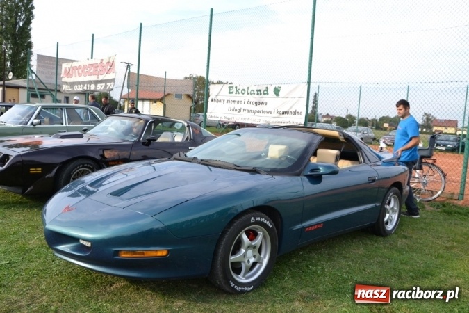 Zdjęcie w galerii na portalu naszraciborz.pl: Oldtimery z całego regionu zjechały dziś do Zabełkowa wiadomości z regionu
