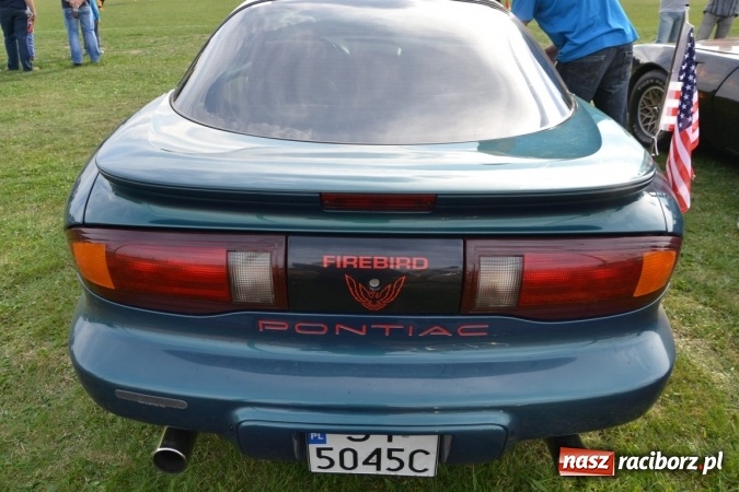 Zdjęcie w galerii na portalu naszraciborz.pl: Oldtimery z całego regionu zjechały dziś do Zabełkowa wiadomości z regionu