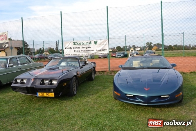 Zdjęcie w galerii na portalu naszraciborz.pl: Oldtimery z całego regionu zjechały dziś do Zabełkowa wiadomości z regionu