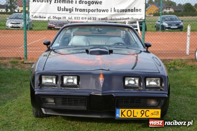 Zdjęcie w galerii na portalu naszraciborz.pl: Oldtimery z całego regionu zjechały dziś do Zabełkowa wiadomości z regionu