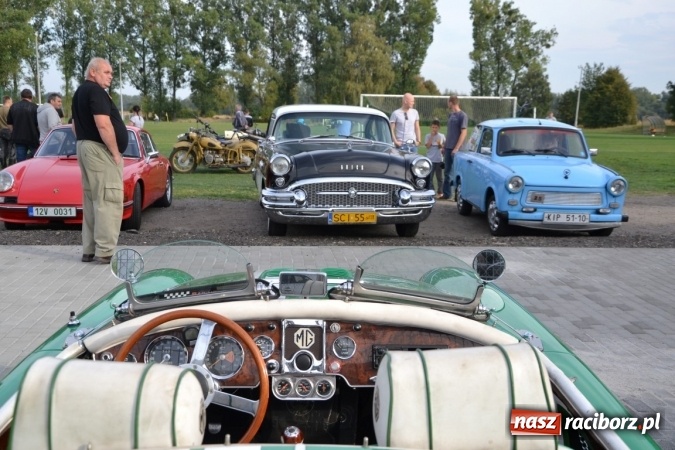Zdjęcie w galerii na portalu naszraciborz.pl: Oldtimery z całego regionu zjechały dziś do Zabełkowa wiadomości z regionu