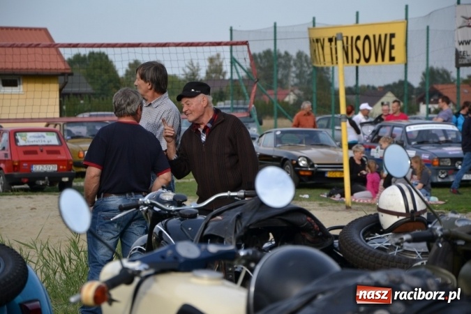 Zdjęcie w galerii na portalu naszraciborz.pl: Oldtimery z całego regionu zjechały dziś do Zabełkowa wiadomości z regionu