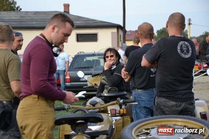Zdjęcie w galerii na portalu naszraciborz.pl: Oldtimery z całego regionu zjechały dziś do Zabełkowa wiadomości z regionu