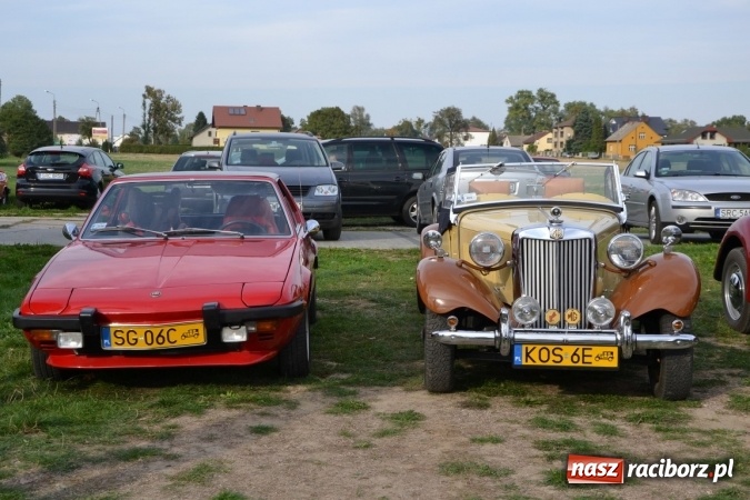 Zdjęcie w galerii na portalu naszraciborz.pl: Oldtimery z całego regionu zjechały dziś do Zabełkowa wiadomości z regionu