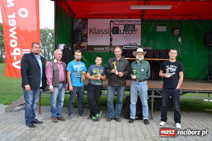 Zdjęcie w galerii na portalu naszraciborz.pl: Oldtimery z całego regionu zjechały dziś do Zabełkowa wiadomości z regionu