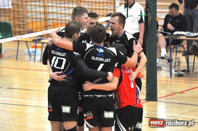 Zdjęcie w galerii na portalu naszraciborz.pl: Siatkówka: Pewna wygrana AZS-u Rafako wiadomości z regionu