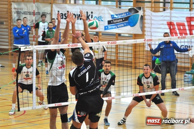 Zdjęcie w galerii na portalu naszraciborz.pl: Siatkówka: Pewna wygrana AZS-u Rafako wiadomości z regionu