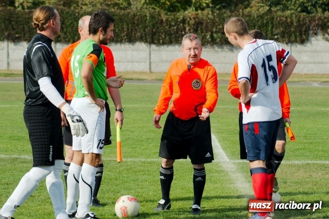 Zdjęcie w galerii na portalu naszraciborz.pl: Stałe fragmenty gry zabójczą bronią Tworkowa. Cyprzanów bez punktów w starciu z liderem wiadomości z regionu