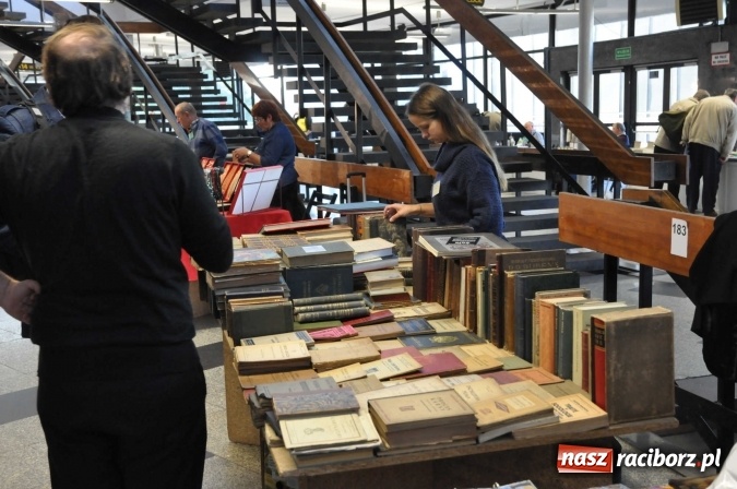 Zdjęcie w galerii na portalu naszraciborz.pl: XVII Śląska Giełda Kolekcjonerów. 250 wystawców w Spodku wiadomości z regionu