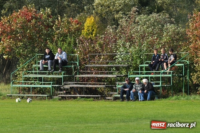 Zdjęcie w galerii na portalu naszraciborz.pl: LKS Adamowice wywiózł trzy punkty z Rudnika wiadomości z regionu