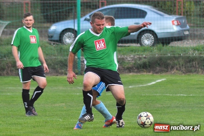 Zdjęcie w galerii na portalu naszraciborz.pl: LKS Adamowice wywiózł trzy punkty z Rudnika wiadomości z regionu