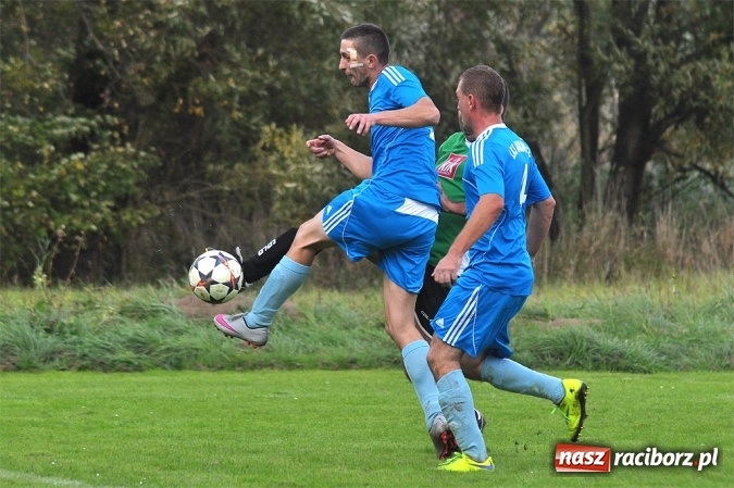 Zdjęcie w galerii na portalu naszraciborz.pl: LKS Adamowice wywiózł trzy punkty z Rudnika wiadomości z regionu